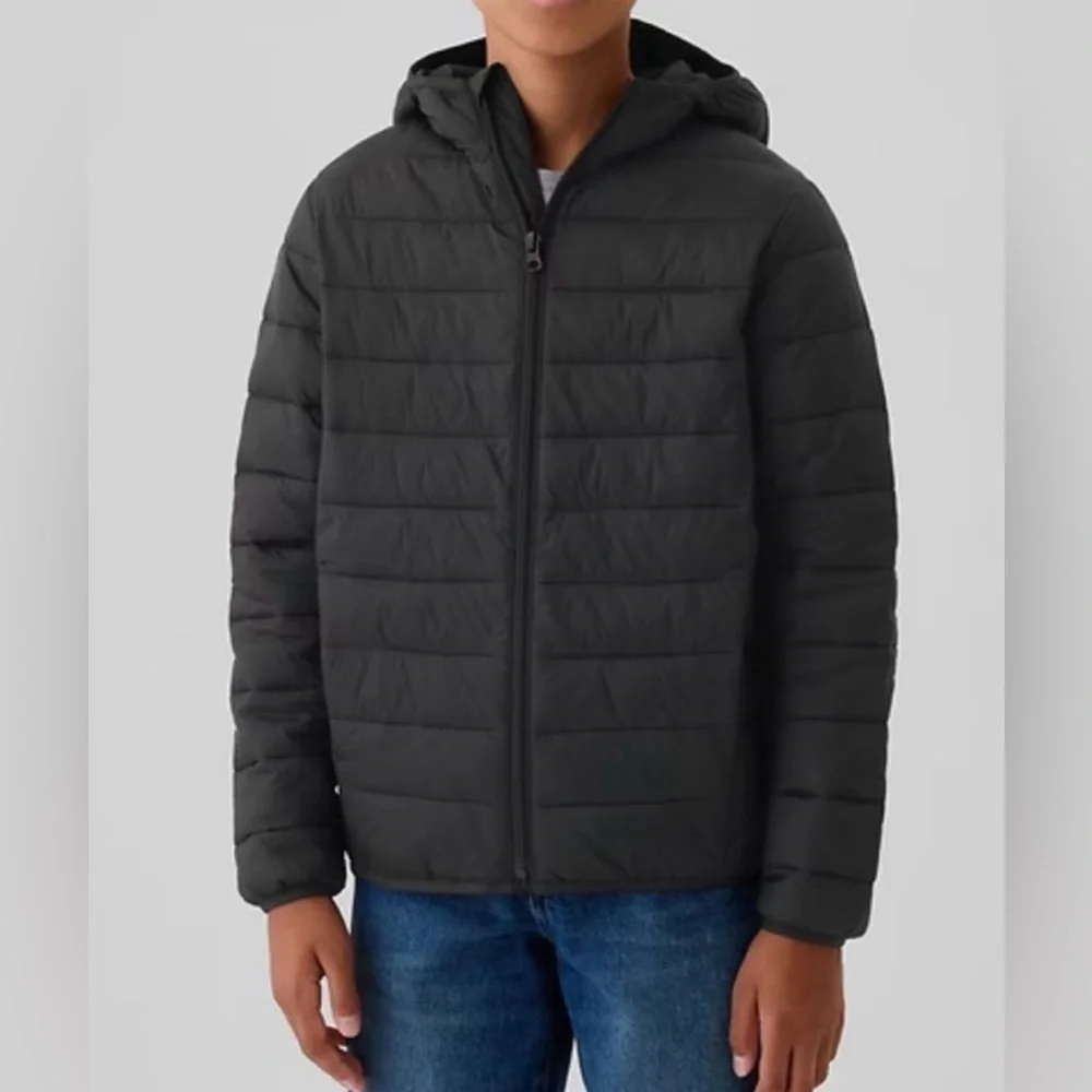 GAP  Boy Black Quilted Puffer Jacket Size Medium
